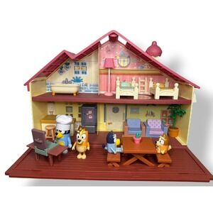 Moose Toys Bluey Mega Bundle Home With Figures and Accessories